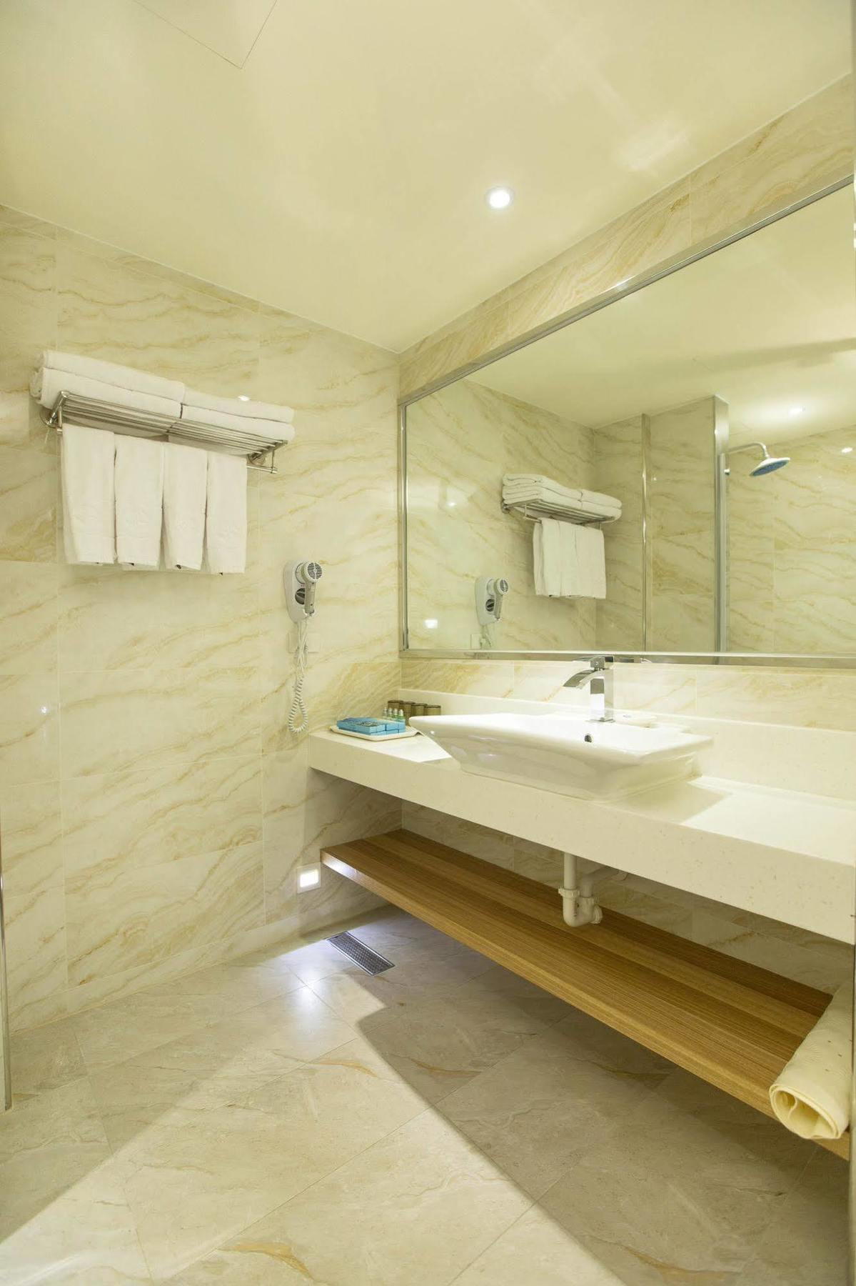 Kaishen Starlight Hotel Taitung Ngoại thất bức ảnh